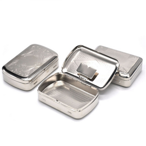 One side tobacco tin silver